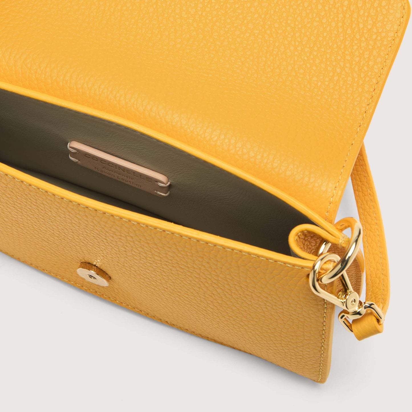 COCCINELLE C-ME GL PHONE HOLDER