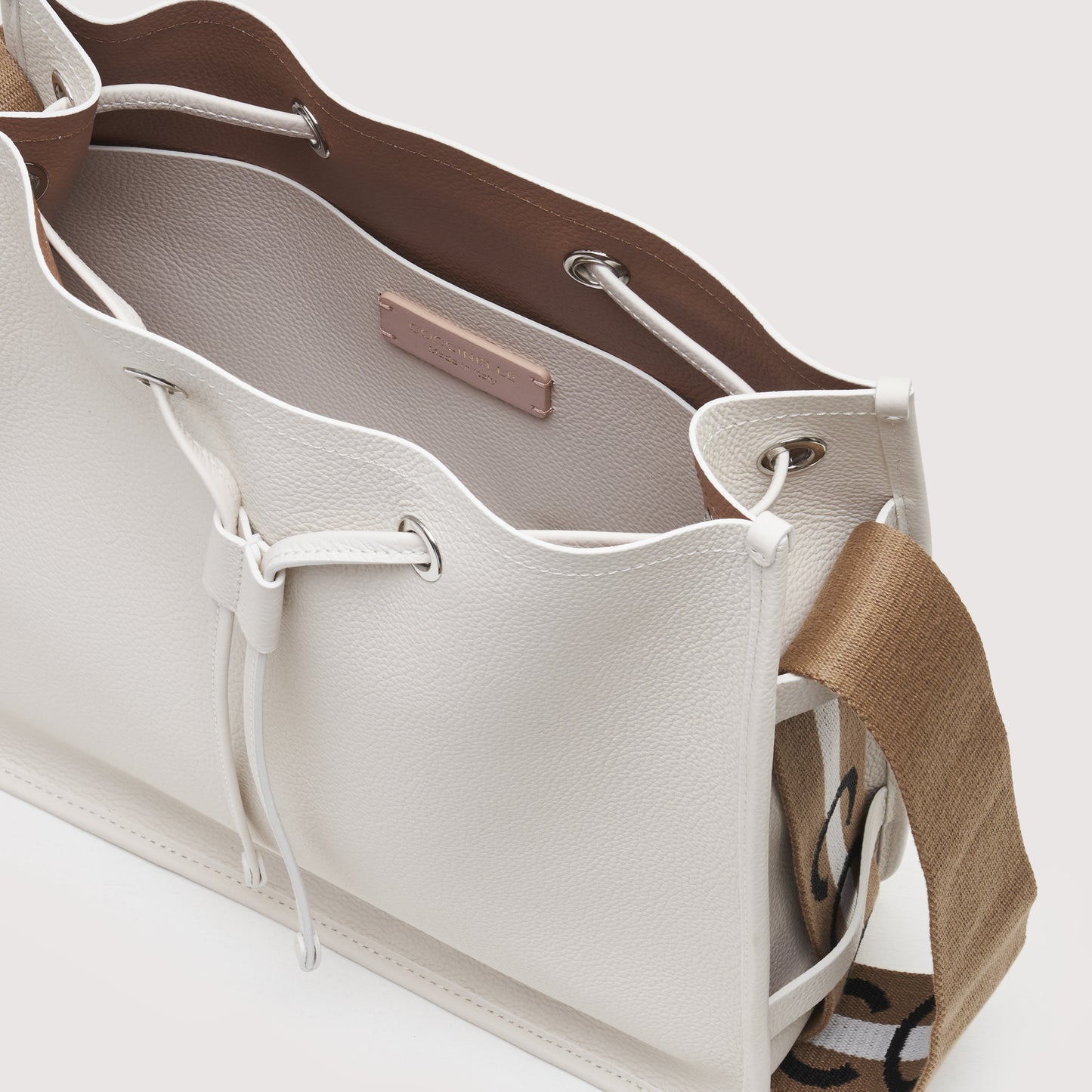 コチネッレ ラケル