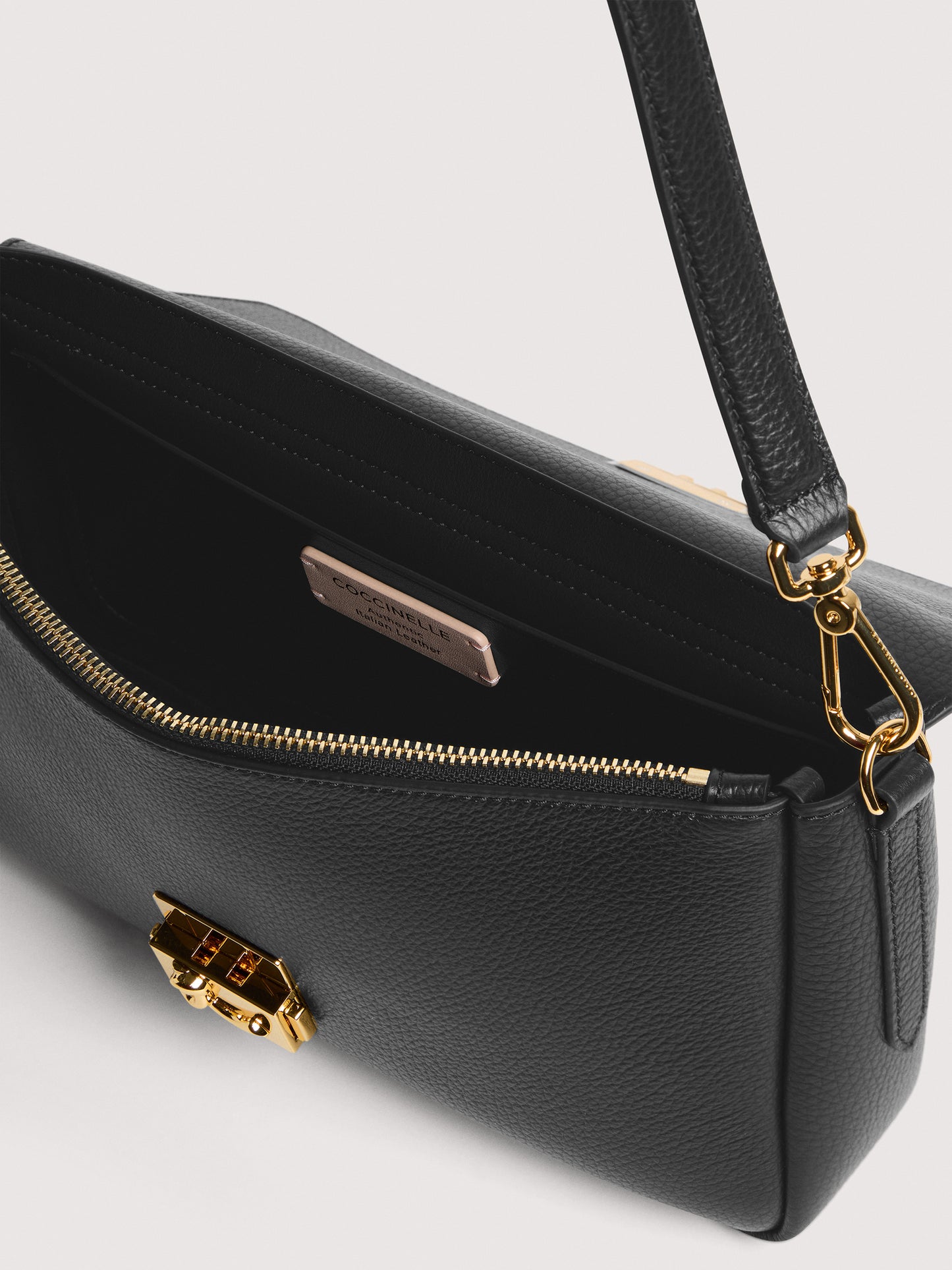 コチネッレC-MEロック ラージ