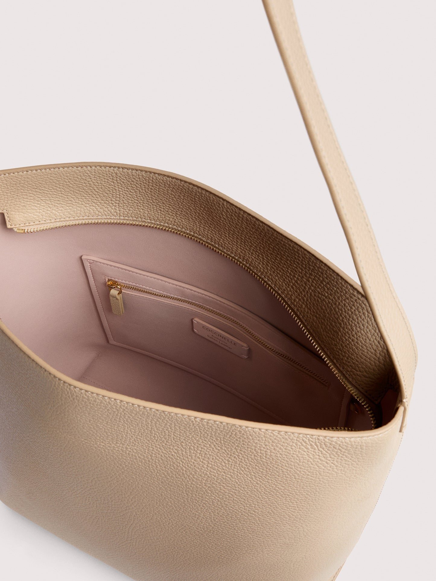 コチネッレC-MEロック ラージ