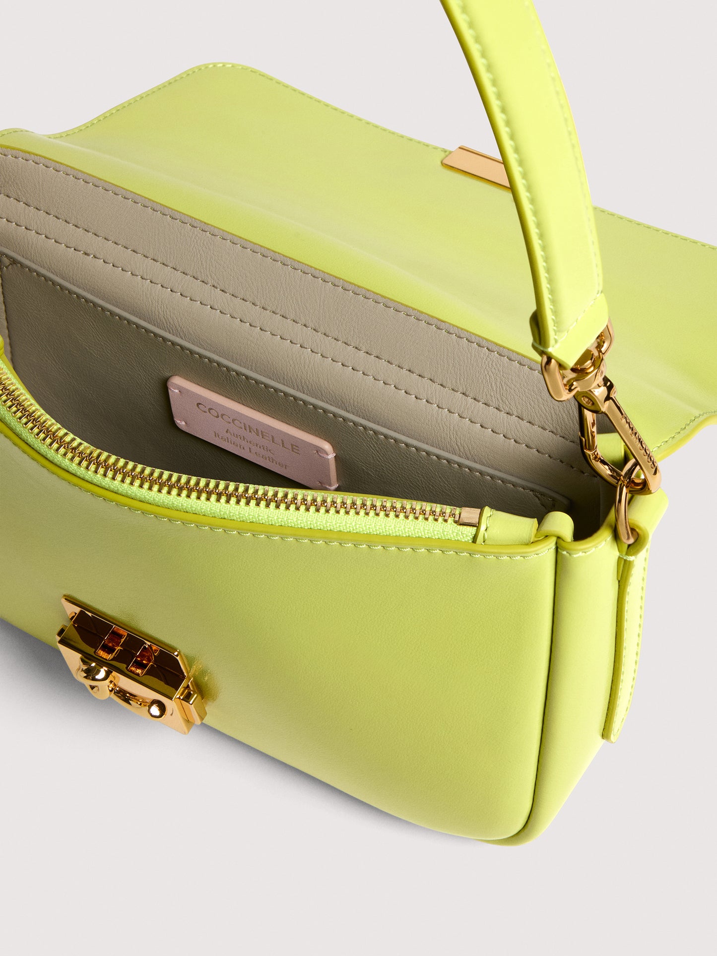 コチネッレC-MEロック ミディアム